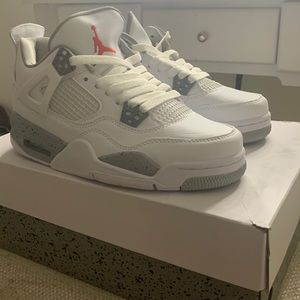 Air Jordan 4 Retro White Oreo